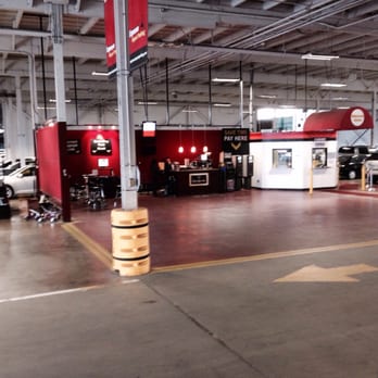 Expresso Parking - Coffee and muffins inside the indoor garage - indoor garage cost more - Parking Near Me - Oakland, California Expresso Parking - Coffee and muffins inside the indoor garage - indoor garage cost more - Parking Near Me - Oakland, California