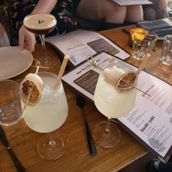Belles Beach House - Lychee Spritz - Tiki Bars Near Me - Los Angeles, California
