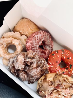 Ray's Donut Shop by null