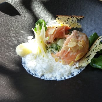 Troplong Mondot - Fantastic fresh and light tasting food! - French Near Me - Saint-Émilion, 33 Troplong Mondot - Fantastic fresh and light tasting food! - French Near Me - Saint-Émilion, 33