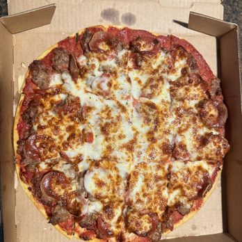 Deno’s Pizza - Nothing but goodness in that there box! - Pizza Near Me - Surprise, Arizona Deno’s Pizza - Nothing but goodness in that there box! - Pizza Near Me - Surprise, Arizona