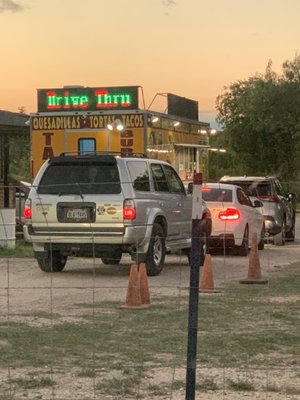 Tacos y Burritos Metro Basilica 2 Taco truck by null