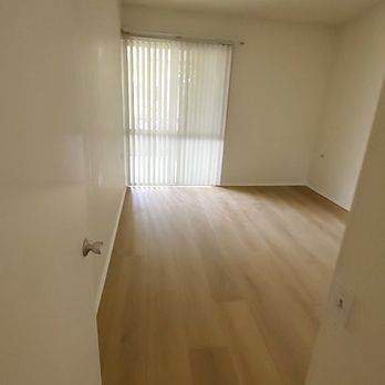 Cal Custom Interiors - Flooring Near Me - Los Alamitos, California