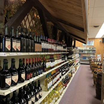 The Wine Cellar - rows of bottles of wine on shelves - Beer, Wine & Spirits Near Me - Sturgeon Bay, Wisconsin