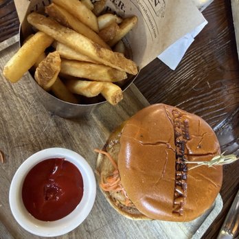 The Craftsman - Kobe Beef Burger - Coffee & Tea Near Me - Fair Lawn, New Jersey
