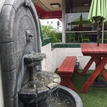 Green Tomato Grill - Nice little patio outside! - New American Near Me - Orange, California Green Tomato Grill - Nice little patio outside! - New American Near Me - Orange, California