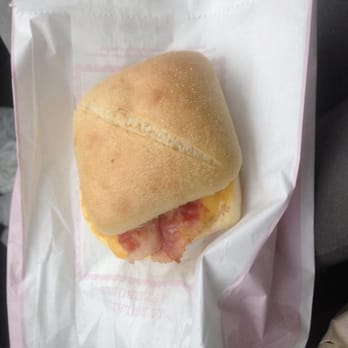 Starbucks - Egg, bacon & Gouda artisan breakfast sandwich - Coffee & Tea Near Me - Plover, Wisconsin Starbucks - Egg, bacon & Gouda artisan breakfast sandwich - Coffee & Tea Near Me - Plover, Wisconsin