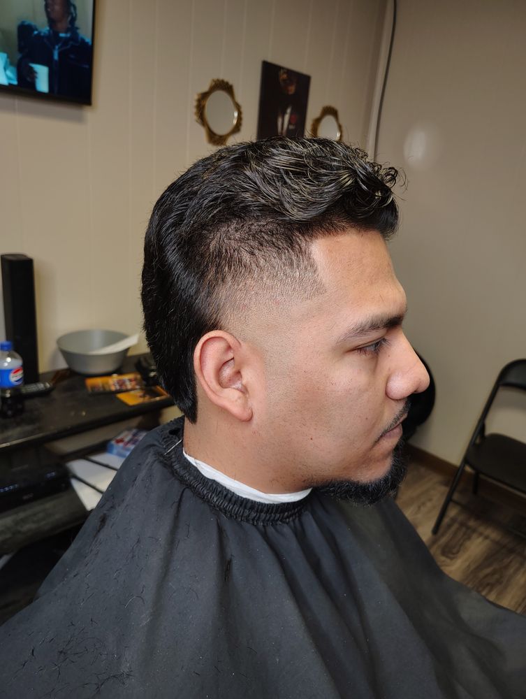 Fresh Touch Hair Studios Logo