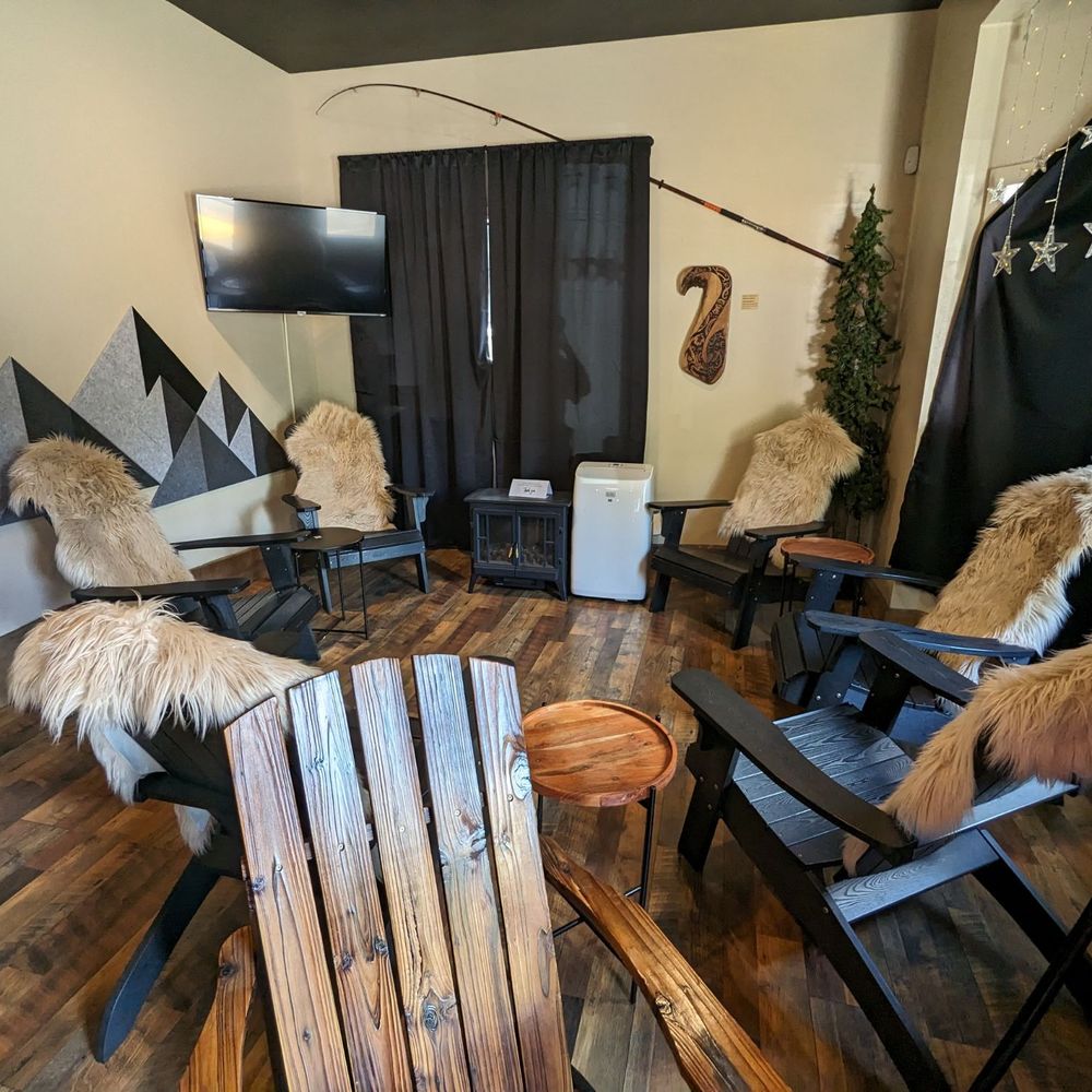 Hinterhaus Distilling - Lounge area within the tasting room. - Distilleries Near Me - Arnold, California