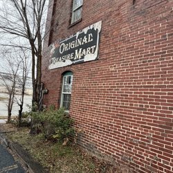 The Original Treasure Mart - Side
