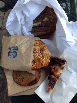 Ten Belles Bread | Coffee Shop | Pain au levain & torréfaction artisanale by null