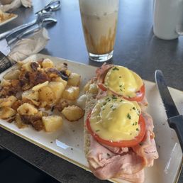 Classic Eggs Benedict