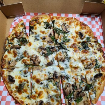 Windy City Pizza - Kye willys sauceless spinach and mushroom - Pizza Near Me - Delray Beach, Florida Windy City Pizza - Kye willys sauceless spinach and mushroom - Pizza Near Me - Delray Beach, Florida