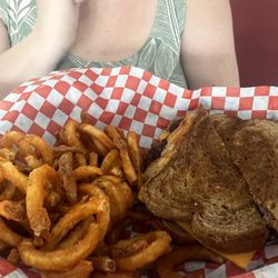 Dot's Place - Delicious