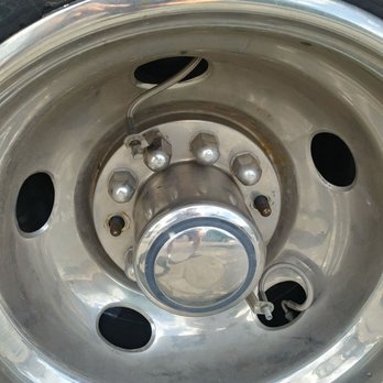 Straight Line Suspension - Missing lug nuts and grease on seats - RV Repair Near Me - Mesa, Arizona