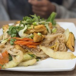 Chopstix - #V10 VEGETARIAN CHOWFUN