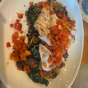Pub W - Grilled chicken power bowl - Pubs Near Me - Edmond, Oklahoma Pub W - Grilled chicken power bowl - Pubs Near Me - Edmond, Oklahoma