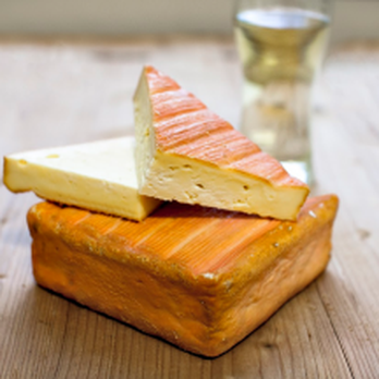 La Finarde - Notre maroilles affiné dans nos caves à Arras - Cheese Shops Near Me - Lille, 59