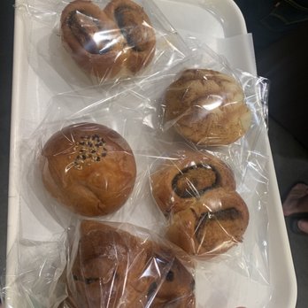 Brug Bakery - Ala Moana - Bakeries Near Me - Honolulu, Hawaii Brug Bakery - Ala Moana - Bakeries Near Me - Honolulu, Hawaii