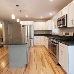 Chase Custom Homes & Finance - A custom colonial home in Raymond, Maine.