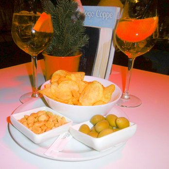Bar Flora - Aperol spritzers and complimentary snacks! - Bars Near Me - Bergamo, BG Bar Flora - Aperol spritzers and complimentary snacks! - Bars Near Me - Bergamo, BG