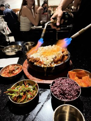 Daeho kalbijjim & beef soup by null