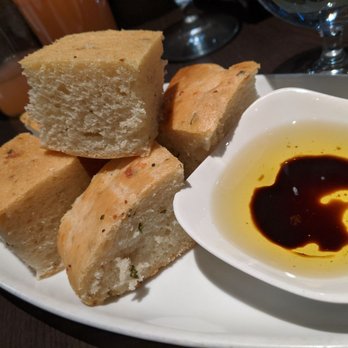 Vivo Ristorante - Free bread - Italian Near Me - Edmonton, Alberta Vivo Ristorante - Free bread - Italian Near Me - Edmonton, Alberta