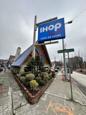 IHOP by null