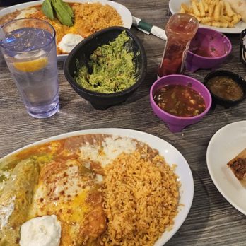 Cocina Serrano y Cantina - Chili Relleno and Enchilada Suiza Beef Tamale 2 shrimp enchildas - Mexican Near Me - Rancho Cucamonga, California Cocina Serrano y Cantina - Chili Relleno and Enchilada Suiza Beef Tamale 2 shrimp enchildas - Mexican Near Me - Rancho Cucamonga, California