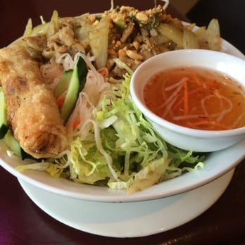 Pho Central - 27b. Pho Noodle with Lemongrass chicken and spring roll - Vietnamese Near Me - Vancouver, British Columbia