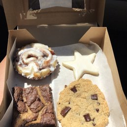 Cinnamon Roll Cinnamon Roll