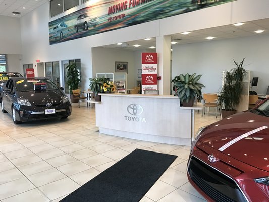 HOLMAN TOYOTA - Updated December 2025 - 37 Photos & 141 Reviews - 1301 ...