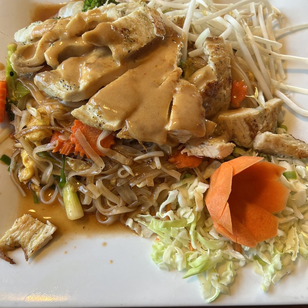Best Thai Cuisine - Lemongrass chicken Pad Thai - Thai Near Me - Florence, Oregon