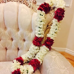 Kaustubha Boutique - Fresh Carnation Garland