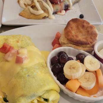 Egg N' Joe - My veggie omelet, side of fruit and homemade biscuit. - American Near Me - Gilbert, Arizona