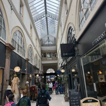 Passage Choiseul - Passage Choiseul - Local Flavor Near Me - Paris, 75