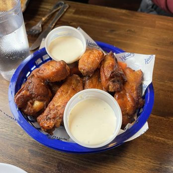 Heavy’s Barburger - Wings (10 count) - Burgers Near Me - Charleston, South Carolina Heavy’s Barburger - Wings (10 count) - Burgers Near Me - Charleston, South Carolina