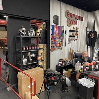 Grinder Gym - Trainers Near Me - San Diego, California Grinder Gym - Trainers Near Me - San Diego, California