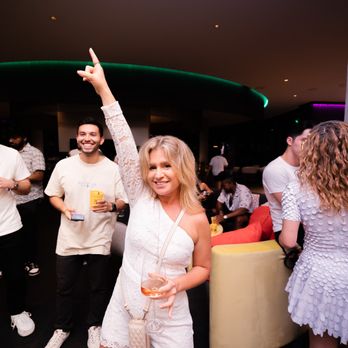 Cambria Hotel Austin Downtown - Catching epic music at Limestone! - Hotels Near Me - Austin, Texas Cambria Hotel Austin Downtown - Catching epic music at Limestone! - Hotels Near Me - Austin, Texas
