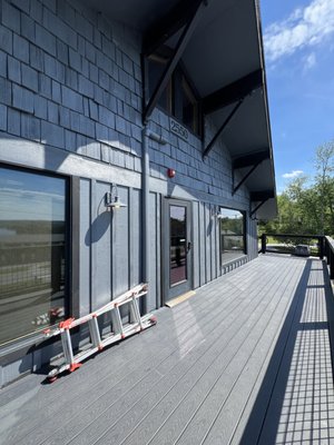 Lake Bomoseen Taproom VT - The Lake Bomoseen Lodge and Taproom just got a facelift with some fresh paint!

Paint by Benjamin Moore

Trout Gray 2124-20 and Wrought Iron 2124-10
