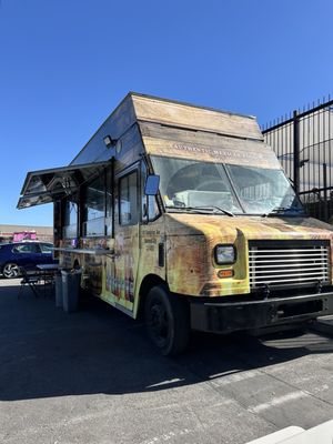 El Paisa by Los Alegres Taco Truck by null