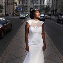 The Roaming Spa - Bridal party services available.