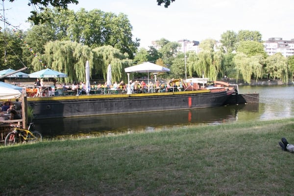 Van Loon Restaurant Boat and Shipping Company by null