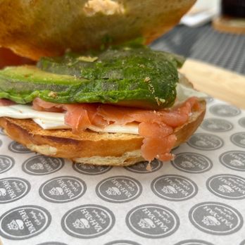 Yah-Yah Café - Salmon, cream cheese and avocado bagel - Coffee & Tea Near Me - Sayulita, NAY