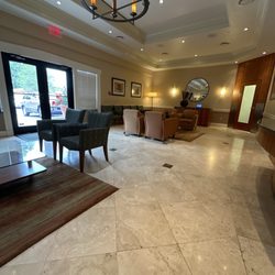 Infectious Disease Associates of Tampa Bay - Tampa - The lobby