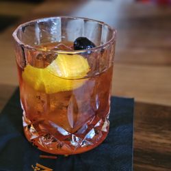 Vinarius Wine Bar & Restaurant - Old Fashion