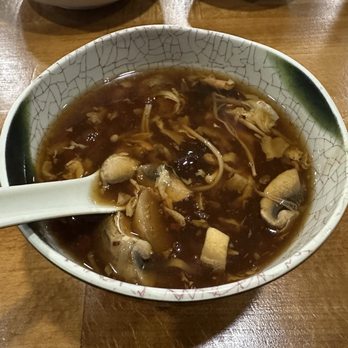 DINER'S HAVEN - Hot and sour soup - Chinese Near Me - Wallingford, Connecticut