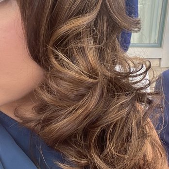 Star Stylist Salon - Hair Coloring - Full Highlights - Hair Salons Near Me - West Hills , California