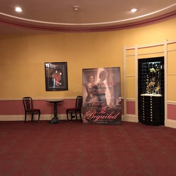 Manhasset Theater - Old school - Cinema Near Me - Manhasset, New York Manhasset Theater - Old school - Cinema Near Me - Manhasset, New York