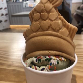 Leafy Korean Dessert Cafe - Matcha Red Bean Taiyaki - Desserts Near Me - Overland Park, Kansas